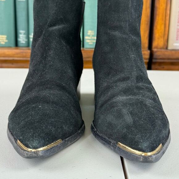 Marc Fisher Black Suede Pointed Toe Gold Tip Pull On Ankle Boots Sz 7 MSRP $201 - Picture 5 of 6